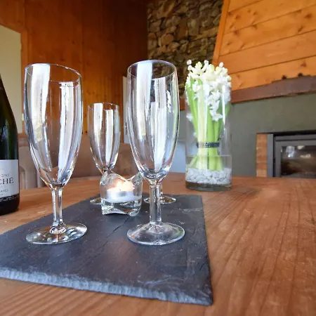 Ferienhaus Charming Holiday In Near Lake *