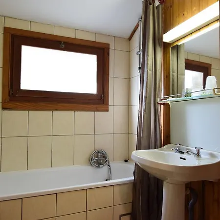 Charming Holiday In Near Lake Ferienhaus